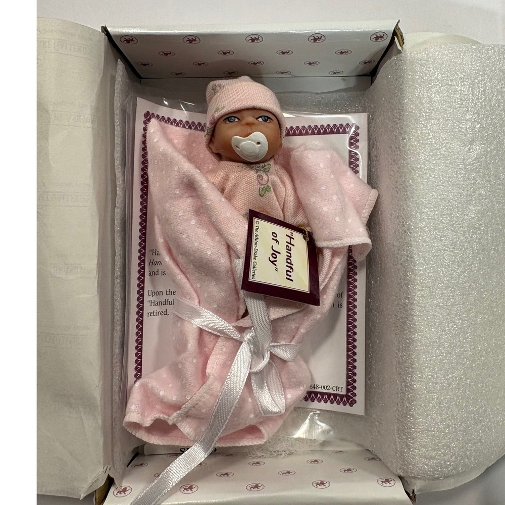 Ashton-Drake Handful of Joy Heavenly Handfuls Vinyl Baby Doll Brooke Cunningham
